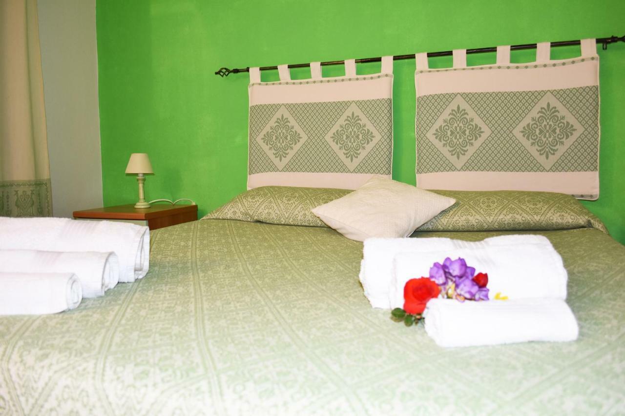 Casa Vacanza Porto Frailis Gia Porto Frailis B&B 아르바탁스 외부 사진